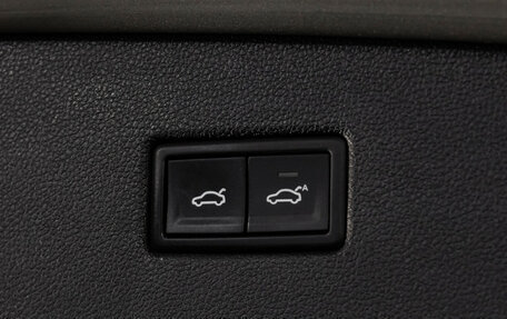 Volkswagen Tiguan II, 2017 год, 1 999 000 рублей, 27 фотография