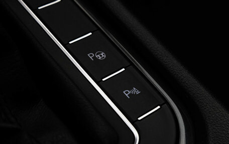 Volkswagen Tiguan II, 2017 год, 1 999 000 рублей, 18 фотография