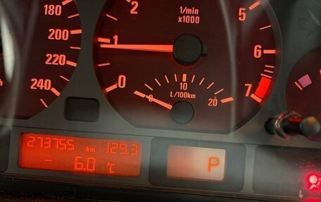 BMW 3 серия, 2004 год, 700 000 рублей, 22 фотография