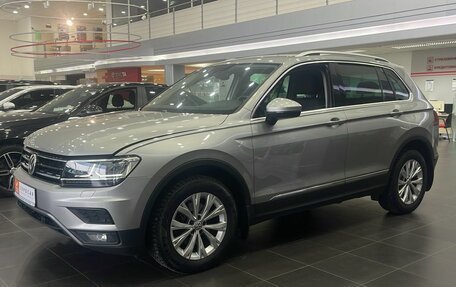 Volkswagen Tiguan II, 2018 год, 2 850 000 рублей, 3 фотография