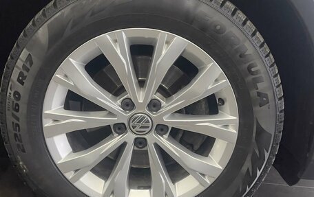 Volkswagen Tiguan II, 2018 год, 2 850 000 рублей, 8 фотография