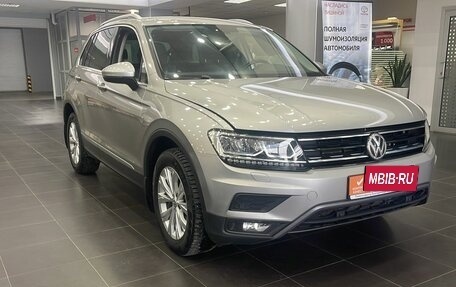 Volkswagen Tiguan II, 2018 год, 2 850 000 рублей, 7 фотография