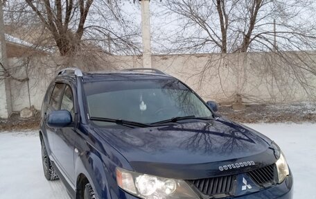 Mitsubishi Outlander III рестайлинг 3, 2008 год, 1 050 000 рублей, 4 фотография