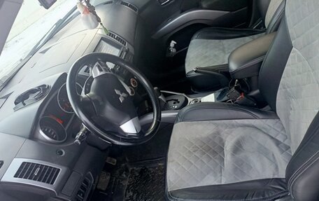 Mitsubishi Outlander III рестайлинг 3, 2008 год, 1 050 000 рублей, 9 фотография