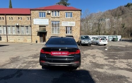 BMW 5 серия, 2018 год, 3 300 000 рублей, 2 фотография