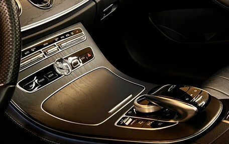 Mercedes-Benz E-Класс, 2017 год, 3 700 000 рублей, 6 фотография