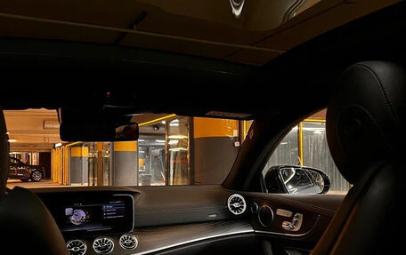 Mercedes-Benz E-Класс, 2017 год, 3 700 000 рублей, 10 фотография