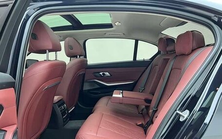 BMW 3 серия, 2023 год, 3 795 000 рублей, 13 фотография