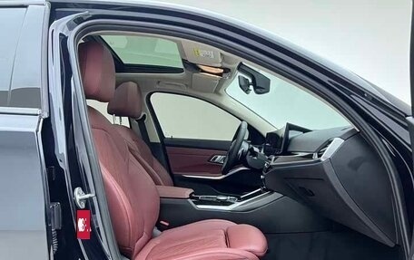 BMW 3 серия, 2023 год, 3 795 000 рублей, 12 фотография