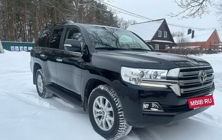 Toyota Land Cruiser 200, 2019 год, 9 500 000 рублей, 2 фотография