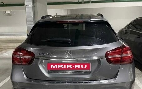 Mercedes-Benz GLA, 2019 год, 2 100 000 рублей, 3 фотография