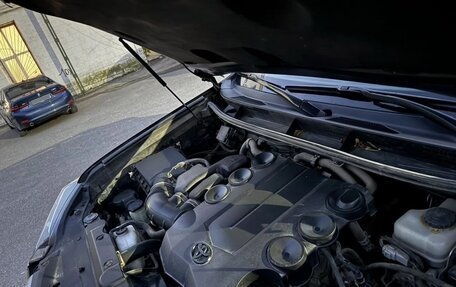 Toyota Land Cruiser Prado 150 рестайлинг 2, 2016 год, 3 860 000 рублей, 21 фотография