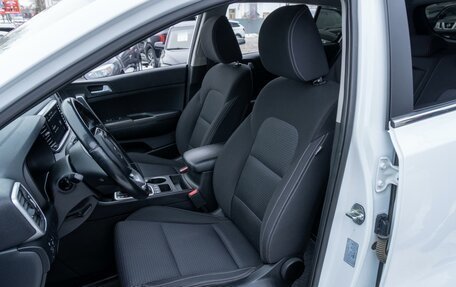 KIA Sportage IV рестайлинг, 2021 год, 2 809 000 рублей, 10 фотография