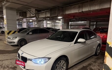 BMW 3 серия, 2013 год, 1 550 000 рублей, 3 фотография
