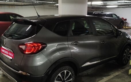 Renault Kaptur I рестайлинг, 2018 год, 1 600 000 рублей, 4 фотография