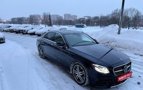 Mercedes-Benz E-Класс, 2020 год, 3 950 000 рублей, 3 фотография