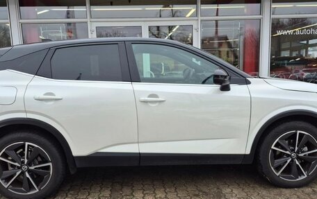 Nissan Qashqai, 2022 год, 2 500 000 рублей, 6 фотография