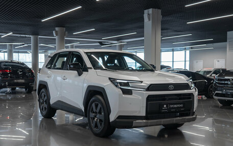 Toyota RAV4, 2025 год, 5 000 000 рублей, 2 фотография