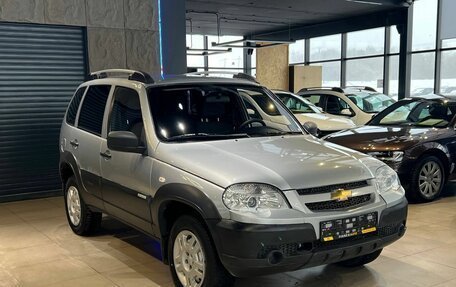 Chevrolet Niva I рестайлинг, 2014 год, 680 000 рублей, 3 фотография