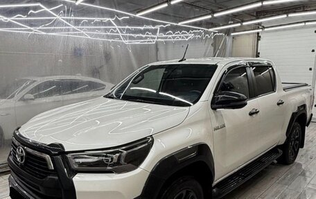 Toyota Hilux VIII, 2021 год, 6 100 000 рублей, 2 фотография