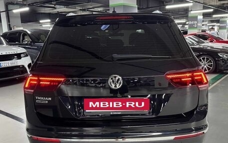 Volkswagen Tiguan II, 2020 год, 2 950 000 рублей, 3 фотография