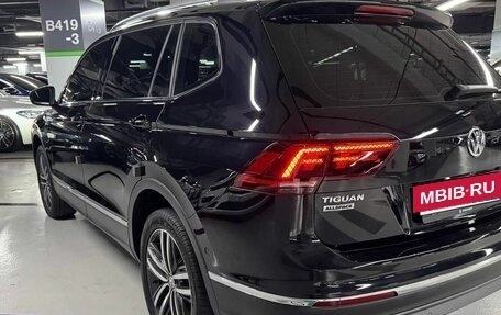 Volkswagen Tiguan II, 2020 год, 2 950 000 рублей, 7 фотография