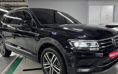 Volkswagen Tiguan II, 2020 год, 2 950 000 рублей, 4 фотография