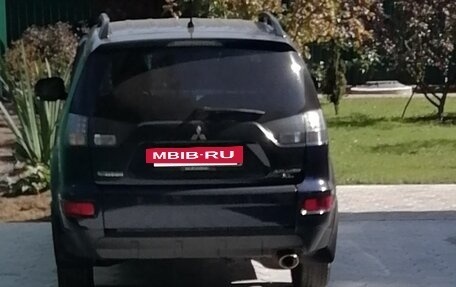 Mitsubishi Outlander III рестайлинг 3, 2011 год, 1 200 000 рублей, 2 фотография