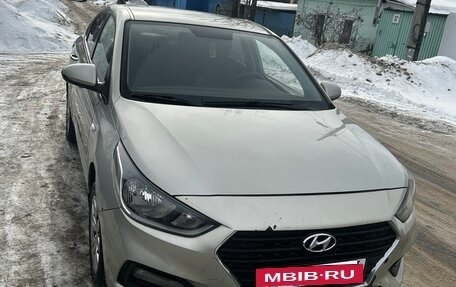 Hyundai Solaris II рестайлинг, 2018 год, 629 000 рублей, 3 фотография