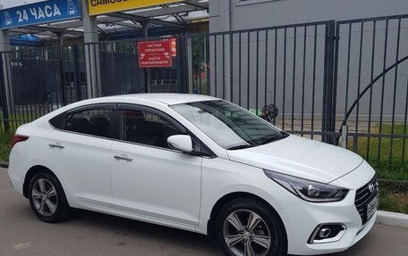 Hyundai Solaris II рестайлинг, 2017 год, 1 400 000 рублей, 3 фотография