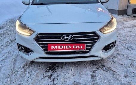 Hyundai Solaris II рестайлинг, 2017 год, 1 400 000 рублей, 2 фотография