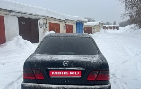 Mercedes-Benz E-Класс, 2001 год, 465 000 рублей, 5 фотография