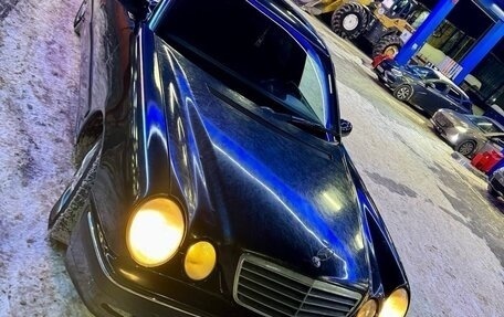 Mercedes-Benz E-Класс, 2001 год, 465 000 рублей, 3 фотография