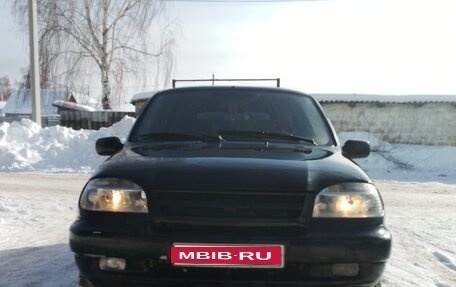 Chevrolet Niva I рестайлинг, 2003 год, 210 000 рублей, 1 фотография