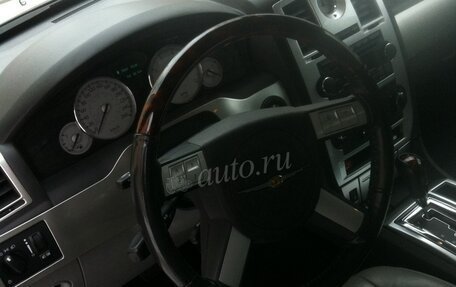 Chrysler 300C II, 2005 год, 1 050 000 рублей, 4 фотография