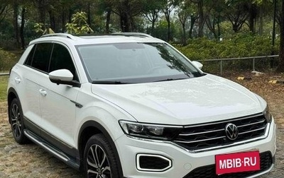 Volkswagen T-Roc I, 2022 год, 1 450 000 рублей, 1 фотография