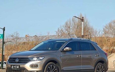 Volkswagen T-Roc I, 2022 год, 1 350 000 рублей, 4 фотография