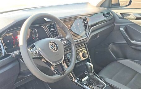 Volkswagen T-Roc I, 2022 год, 1 350 000 рублей, 7 фотография