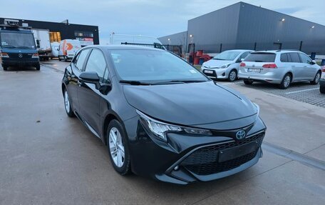 Toyota Corolla, 2022 год, 2 217 000 рублей, 3 фотография