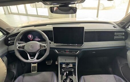 Volkswagen Tiguan, 2025 год, 4 302 000 рублей, 4 фотография