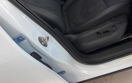 Volkswagen Tiguan, 2025 год, 4 302 000 рублей, 8 фотография