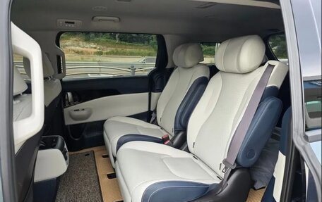 KIA Carnival, 2024 год, 5 300 000 рублей, 16 фотография