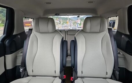 KIA Carnival, 2024 год, 5 300 000 рублей, 17 фотография