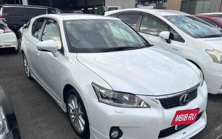 Lexus CT I рестайлинг, 2017 год, 1 400 777 рублей, 2 фотография