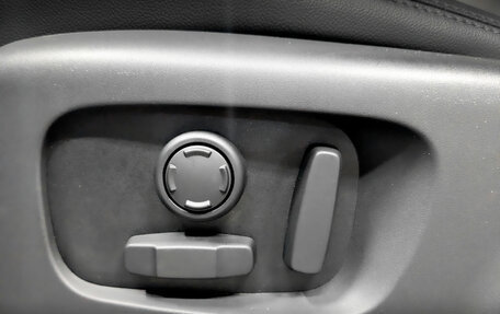 Land Rover Range Rover Evoque II, 2024 год, 6 000 000 рублей, 21 фотография