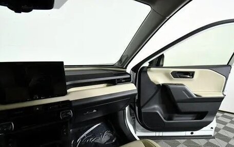 Toyota RAV4, 2026 год, 7 964 000 рублей, 18 фотография