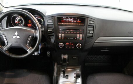 Mitsubishi Pajero IV, 2013 год, 2 050 000 рублей, 22 фотография