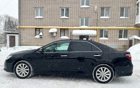 Toyota Camry, 2015 год, 1 900 000 рублей, 4 фотография
