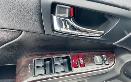 Toyota Camry, 2015 год, 1 900 000 рублей, 18 фотография