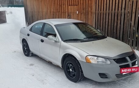 Dodge Stratus II, 2004 год, 230 000 рублей, 2 фотография
